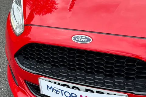 28 of 49 for Ford Fiesta 1.0T EcoBoost ST-Line Euro 6 (s/s) 3dr