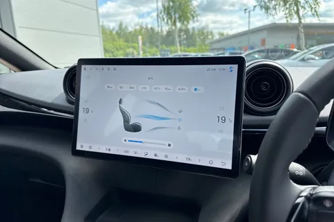 19 of 41 for BYD Dolphin 44.9kWh Boost Auto 5dr
