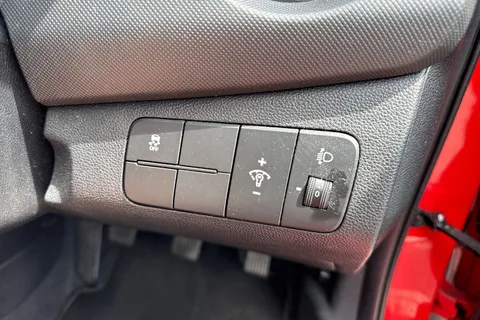 EX69SBY Hyundai I10 1.0 SE Euro 6 5dr Thumbnail #31