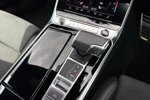 AO74OZH Audi A7 Black Edition 40 TDI quattro 204 PS S tronic Thumbnail #24
