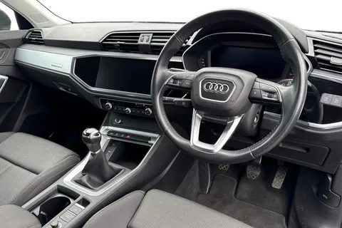14 of 57 for Audi Q3 2.0 TDI 35 Sport quattro Euro 6 (s/s) 5dr