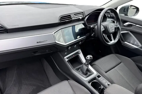 15 of 57 for Audi Q3 2.0 TDI 35 Sport quattro Euro 6 (s/s) 5dr