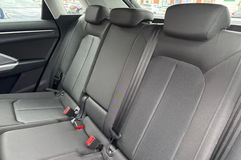 19 of 57 for Audi Q3 2.0 TDI 35 Sport quattro Euro 6 (s/s) 5dr