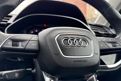 44 of 57 for Audi Q3 2.0 TDI 35 Sport quattro Euro 6 (s/s) 5dr