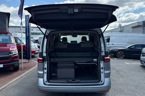 42 of 64 for VOLKSWAGEN CALIFORNIA 2.0 TDI Beach Camper 5dr DSG