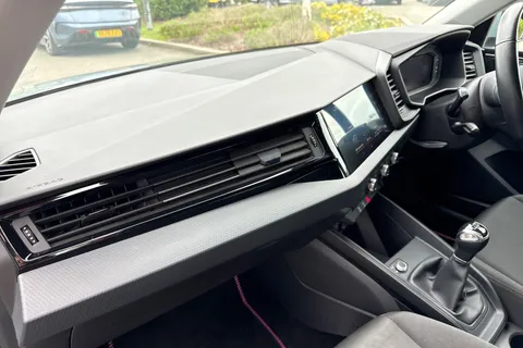 NG21OBX Audi A1 1.0 TFSI 25 Technik Sportback Euro 6 (s/s) 5dr Thumbnail #35