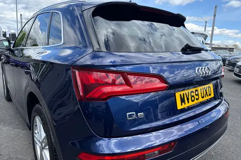 MV69UXD Audi Q5 S line 45 TFSI quattro 245 PS S tronic Thumbnail #8