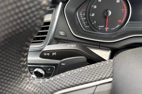 MV69UXD Audi Q5 S line 45 TFSI quattro 245 PS S tronic Thumbnail #47