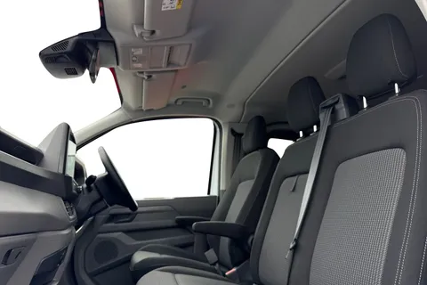 KR26GRX Volkswagen Transporter 2.0 TDI 170 Commerce Pro Kombi Van Auto Thumbnail #17
