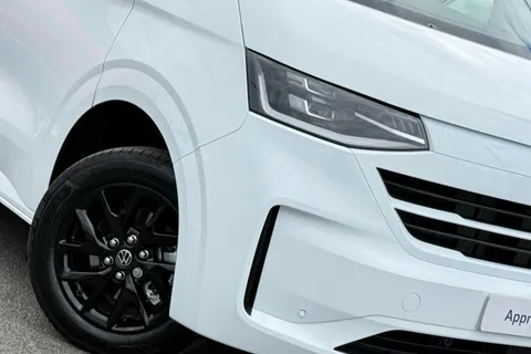 KR26GRX Volkswagen Transporter 2.0 TDI 170 Commerce Pro Kombi Van Auto Thumbnail #31