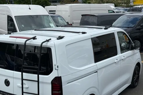 KR26GRX Volkswagen Transporter 2.0 TDI 170 Commerce Pro Kombi Van Auto Thumbnail #36