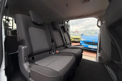 KR26GRX Volkswagen Transporter 2.0 TDI 170 Commerce Pro Kombi Van Auto Thumbnail #50