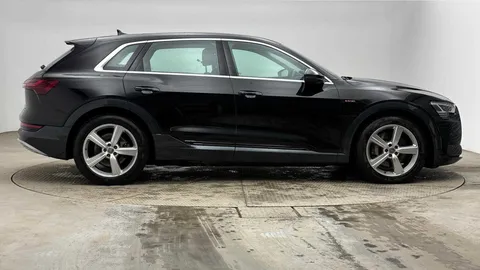 2 of 10 for Audi e-tron 50 Technik Auto quattro 5dr 71.2kWh