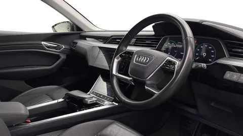 8 of 10 for Audi e-tron 50 Technik Auto quattro 5dr 71.2kWh