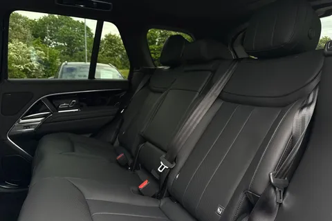 Land Rover Range Rover 3.0 P460e 38.2kWh Edition Auto 4WD Euro 6 (s/s) 5dr Thumbnail #14