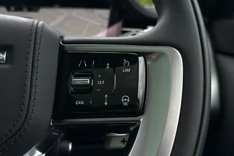 Land Rover Range Rover 3.0 P460e 38.2kWh Edition Auto 4WD Euro 6 (s/s) 5dr Thumbnail #19