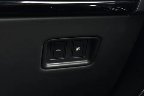 Land Rover Range Rover 3.0 P460e 38.2kWh Edition Auto 4WD Euro 6 (s/s) 5dr Thumbnail #38