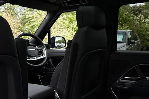 Land Rover Range Rover 3.0 P460e 38.2kWh Edition Auto 4WD Euro 6 (s/s) 5dr Thumbnail #41