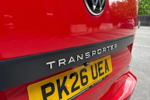 PK26UEA Volkswagen Transporter 2.0 TDI 150 Commerce Pro Van 4MOTION Auto Thumbnail #30
