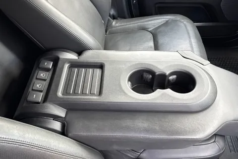 HG72DDZ Land Rover Defender 110 3.0 D250 Hard Top HSE 5dr Thumbnail #39