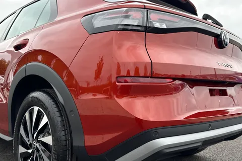  Volkswagen T-Roc 1.5 eTSI MHEV Life DSG Euro 6 (s/s) 5dr Thumbnail #8