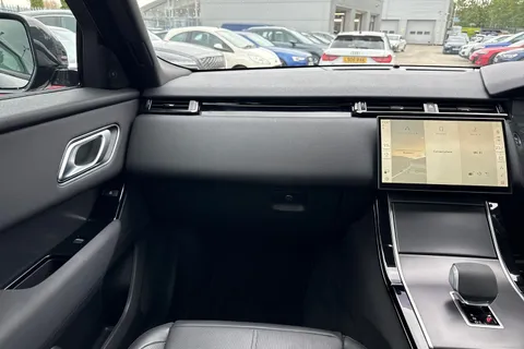 PJ23ZCX Land Rover Range Rover Velar 2.0 D200 MHEV Dynamic SE Auto 4WD Euro 6 (s/s) 5dr Thumbnail #15