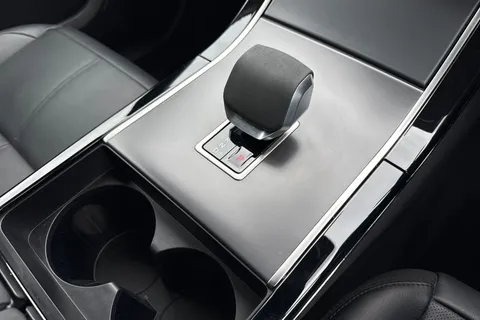 PJ23ZCX Land Rover Range Rover Velar 2.0 D200 MHEV Dynamic SE Auto 4WD Euro 6 (s/s) 5dr Thumbnail #20