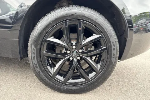 PJ23ZCX Land Rover Range Rover Velar 2.0 D200 MHEV Dynamic SE Auto 4WD Euro 6 (s/s) 5dr Thumbnail #24
