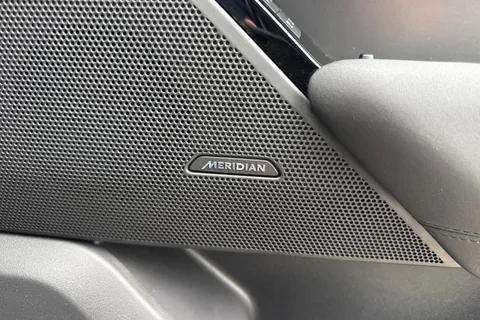 PJ23ZCX Land Rover Range Rover Velar 2.0 D200 MHEV Dynamic SE Auto 4WD Euro 6 (s/s) 5dr Thumbnail #29