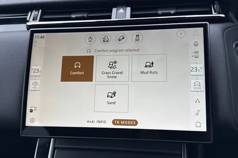 PJ23ZCX Land Rover Range Rover Velar 2.0 D200 MHEV Dynamic SE Auto 4WD Euro 6 (s/s) 5dr Thumbnail #41