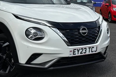 EY23TCJ Nissan Juke 1.6 N-Connecta Auto Euro 6 5dr Thumbnail #10