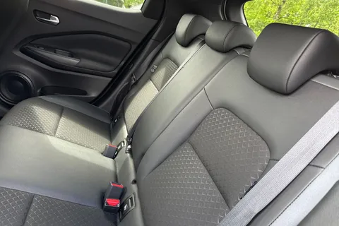 EY23TCJ Nissan Juke 1.6 N-Connecta Auto Euro 6 5dr Thumbnail #20