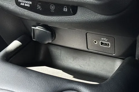 EY23TCJ Nissan Juke 1.6 N-Connecta Auto Euro 6 5dr Thumbnail #48