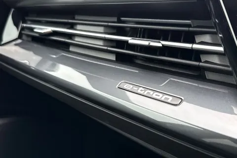 HF75OMS Audi Q4 e-tron Q4  S line 40 e-tron  150,00 kW Thumbnail #31