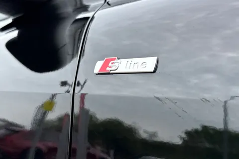 HF75OMS Audi Q4 e-tron Q4  S line 40 e-tron  150,00 kW Thumbnail #42