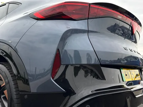 KN75ZMX CUPRA Tavascan 250kW VZ1 77kWh AWD 5dr Auto **Heat Pump & Winter Pack** Thumbnail #17