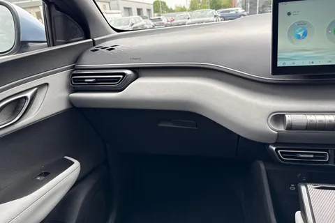 DG26OWV BYD Dolphin Surf 30kWh Active Auto 5dr Thumbnail #15