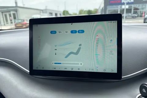 DG26OWV BYD Dolphin Surf 30kWh Active Auto 5dr Thumbnail #19