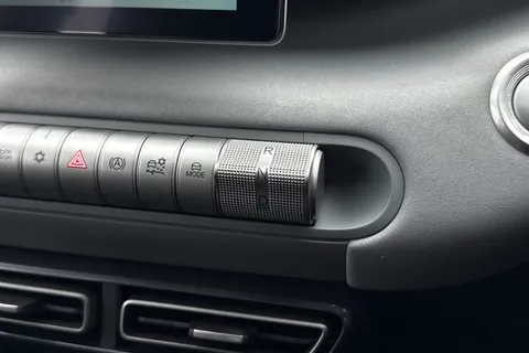 DG26OWV BYD Dolphin Surf 30kWh Active Auto 5dr Thumbnail #20