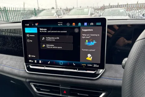  Volkswagen Tiguan 2.0 TDI R-Line DSG Euro 6 (s/s) 5dr Thumbnail #53