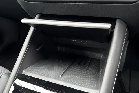  Volkswagen Tiguan 2.0 TDI R-Line DSG Euro 6 (s/s) 5dr Thumbnail #54