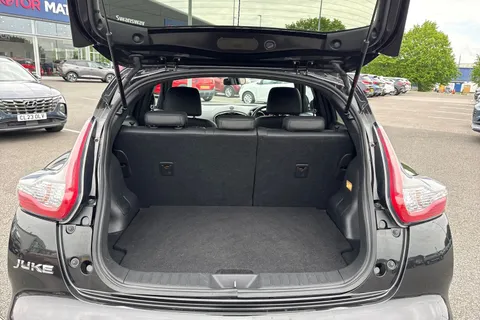 7 of 61 for Nissan Juke 1.2 DIG-T Tekna Euro 6 (s/s) 5dr
