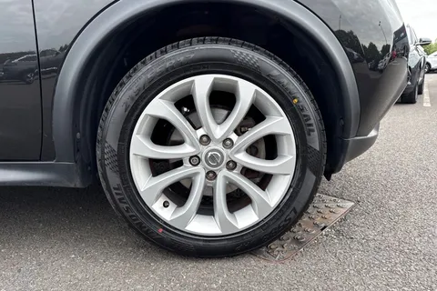 10 of 61 for Nissan Juke 1.2 DIG-T Tekna Euro 6 (s/s) 5dr