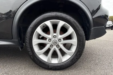 13 of 61 for Nissan Juke 1.2 DIG-T Tekna Euro 6 (s/s) 5dr