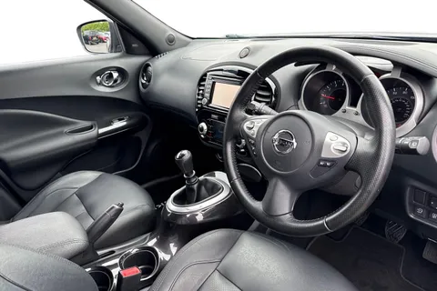 14 of 61 for Nissan Juke 1.2 DIG-T Tekna Euro 6 (s/s) 5dr