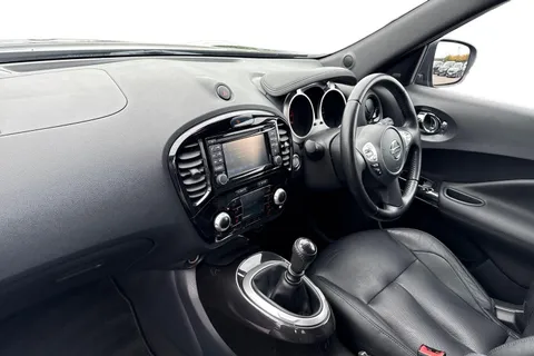 15 of 61 for Nissan Juke 1.2 DIG-T Tekna Euro 6 (s/s) 5dr