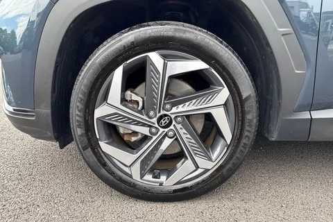 CL23OLV Hyundai Tucson 1.6 h T-GDi 13.8kWh Premium Auto 4WD Euro 6 (s/s) 5dr Thumbnail #14