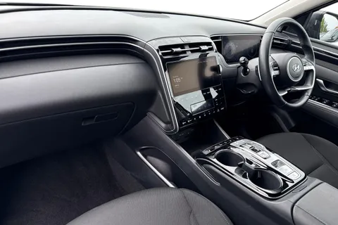 CL23OLV Hyundai Tucson 1.6 h T-GDi 13.8kWh Premium Auto 4WD Euro 6 (s/s) 5dr Thumbnail #16