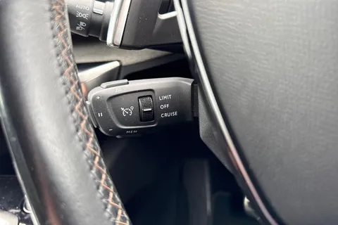 LV23SNF PEUGEOT 5008 1.5 BlueHDi GT EAT Euro 6 (s/s) 5dr Thumbnail #43