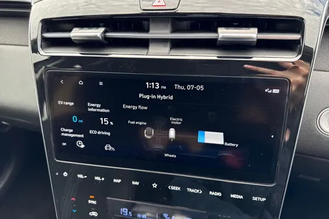 CL23OLV Hyundai Tucson 1.6 h T-GDi 13.8kWh Premium Auto 4WD Euro 6 (s/s) 5dr Thumbnail #52